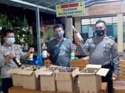 Polisi Banyumas Sita Puluhan Botol Minuman Beralkohol