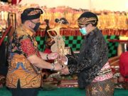 Pemkot Tegal Sosialisasikan Cukai Lewat Pergelaran Wayang