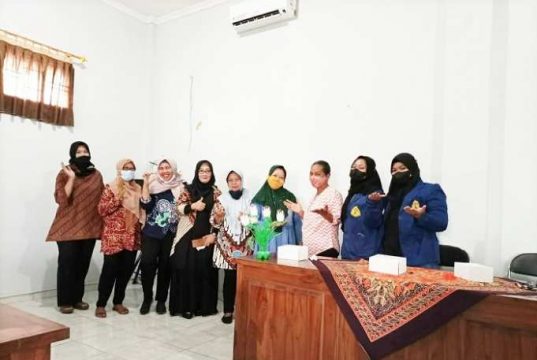 Dosen FE USM Berikan Pelatihan Bagi UMKM Tentang Penyusunan Laporan Keuangan Berbasis Komputer