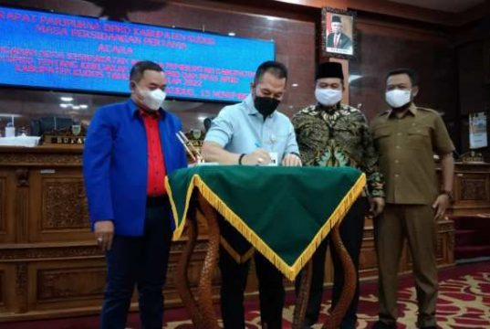 Bupati-DPRD Sepakati KUA PPAS 2022, Prioritaskan Anggaran untuk Pemulihan Ekonomi Masyarakat