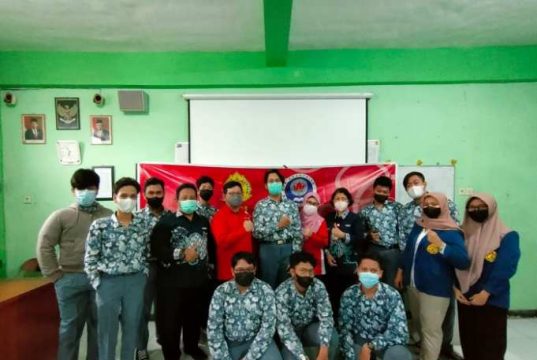 Dosen USM Berikan Pendidikan Anti Korupsi Kepada Siswa SMA Kesatrian 2