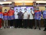 Bupati Jepara Serahkan Bonus Atlet Peraih Medali PON XX Papua, Berapa Besarnya ?
