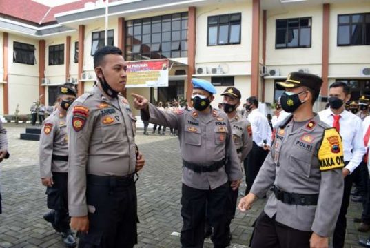 Pemeriksaan Mendadak, Seksi Propam Polres Temanggung Temukan Anggota Tidak Rapi propam
