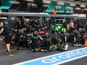 Hamilton Lolos dari Penalti, Mercedes Kena Denda