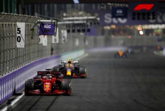 GP Arab Saudi Ditangguhkan