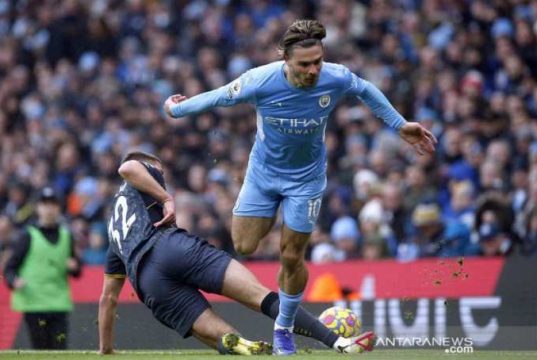 Guardiola Dukung Grealish Atasi Kemarau Gol Bersama City