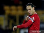 Positif Covid-19, Van Dijk dan Fabinho Absen Lawan Newcastle