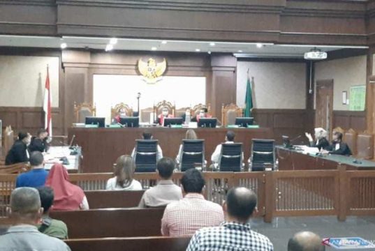 Nia Ramadhani dan Suami Nyatakan Siap Kembali ke Masyarakat