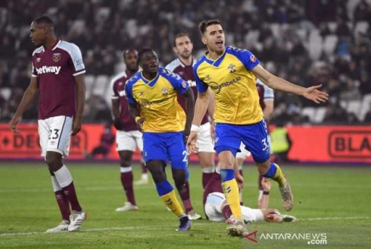 Southampton Patahkan Kutukan Kandang West Ham