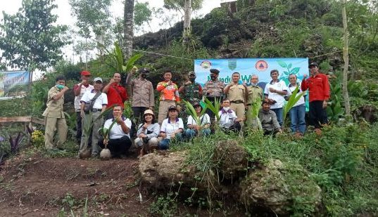 MUKI Kebumen Peduli Tanam 1.500 Pohon di Buayan
