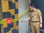 Bupati Kudus Geram Pengusaha Karaoke Berani Rusak Segel