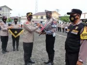 Wakapolrestabes Semarang Serahkan HT dan Kendaraan Roda Tiga untuk Anggota