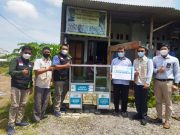 YBM PT PLN UPT Salatiga bersama IZI Jateng Salurkan Lapak Berkah