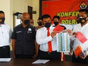 Warga Bonang Bayar Ponsel COD dengan Uang Palsu, Ditangkap di Alun-Alun Demak