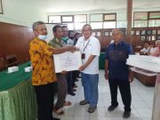 Perhutani Randublatung Serahkan Dana Sharing Produksi Rp 1,3 Miliar Lebih kepada Masyarakat Desa Hutan