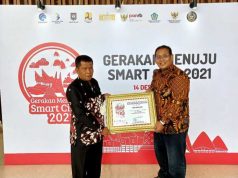 Diskominsta Terima Penghargaan dari Kemenkominfo
