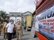 Hendi Berangkatkan Tiga Truk Bantuan Ke Wilayah Terdampak Erupsi Gunung Semeru