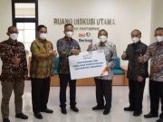 Bank BNI Serahkan CSR Ruang Diskusi Utama untuk USM