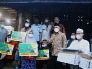 Bupati Salurkan Modal Usaha Zakat Produktif Basnaz bagi Penyandang Disabilitas