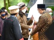 Wuih, Bupati Pacitan Baca Puisi Gus Mus Saat Melantik Dewan Kesenian
