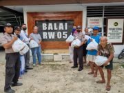 Keluaga Besar Bank Jateng Cabang Blora Bagikan Paket Sembako untuk Duafa