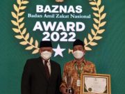 LAZiS Jateng Raih Penghargaan Program Pendayagunaan ZIS Terbaik