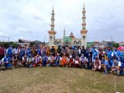 Hibur Peserta Vaksin, Pejabat Kota Tegal Pakai Seragam TK dan Paud