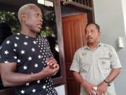 Sandung Hidayat Belikan Tiket Pulang Eks Pemain Persiku Mamadou Diallo