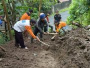 Bencana Tanah Longsor Kembali Terjang Desa Menawan