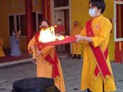 Sembahyang Toa Pekong Naik, Dilaksanakan di Dalam Dapur Klenteng Liong Hok Bio Sembahyan Toa Pekong