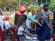 Vaksinasi Anak Diawali dari Karimunjawa, Badut Jadikan Anak Tak Takut Disuntik