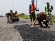 Ganjar Instruksikan Pengelola Jalan Tol Langsung Lakukan Perbaikan