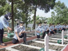 Peringati HBI ke-72 Kemenkumham Jateng dan Kanim Kelas II Non TPI Wonosobo Tabur Bunga di Taman Makam Pahlawan