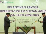 Prof Dr H Gunarto Dilantik sebagai Rektor Unissula, Ir Akbar Tandjung Hadir Bersama Istri