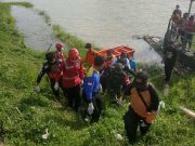 Petugas Gabungan Lakukan Evakuasi Mayat Perempuan di Bendung Gerak Serayu