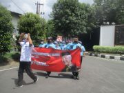 Puluhan Petugas Parkir Geruduk Kantor DPC PDIP Solo, Sampaikan Aspirasi Dukungan Capres
