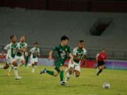 Aji Santoso Akui Lawan PSS Pertandingan Super Berat