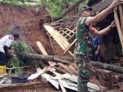 Tebing Longsor Merusak Rumah Warga di Karangtengah Wonogiri