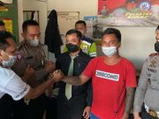 Insiden Sopir Truk Dilempar Helm Anggota Polres Kudus Saat Demo UU Odol Berakhir Damai