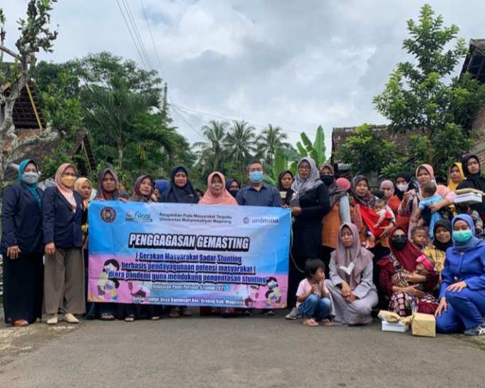 Mahasiswa Unimma berfoto bersama warga binaan. Foto: eko