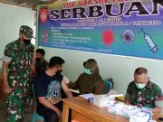 Bangkitkan Kesadaran Warga, Camat Candimulyo Jadi Peserta Vaksin Booster