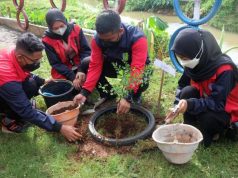 Tim KKN Universitas PGRI Ajak Warga Peduli Lingkungan, Tanam 600 Pohon
