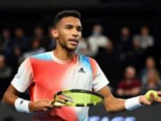 Auger-Aliassime Mundur dari Dubai karena Cedera Punggung