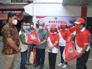 33 Alumni Program Doktor Untag Gelar Bakti Sosial