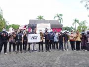 Bupati Jepara Lepas Bantuan Kemanusiaan untuk Korban Erupsi Semeru