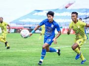 PSIS Kalah, Kartika Vedhayanto Diangkut ke Rumah Sakit