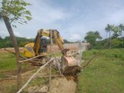 Sempat Akan Dibongkar Warga, PT. LHI Akhirnya Bongkar Pagar Pembatas