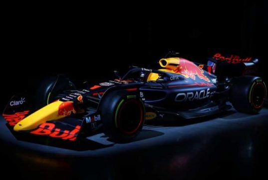 Mobil Baru Red Bull RB18 Diluncurkan