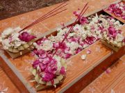 Tradisi Nyekar di Bulan Ruwah untuk ‘Meruhi’ Arwah