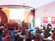 Tiga Wartawan Isi Materi Jurnalistik di SMAN2 Kebumen